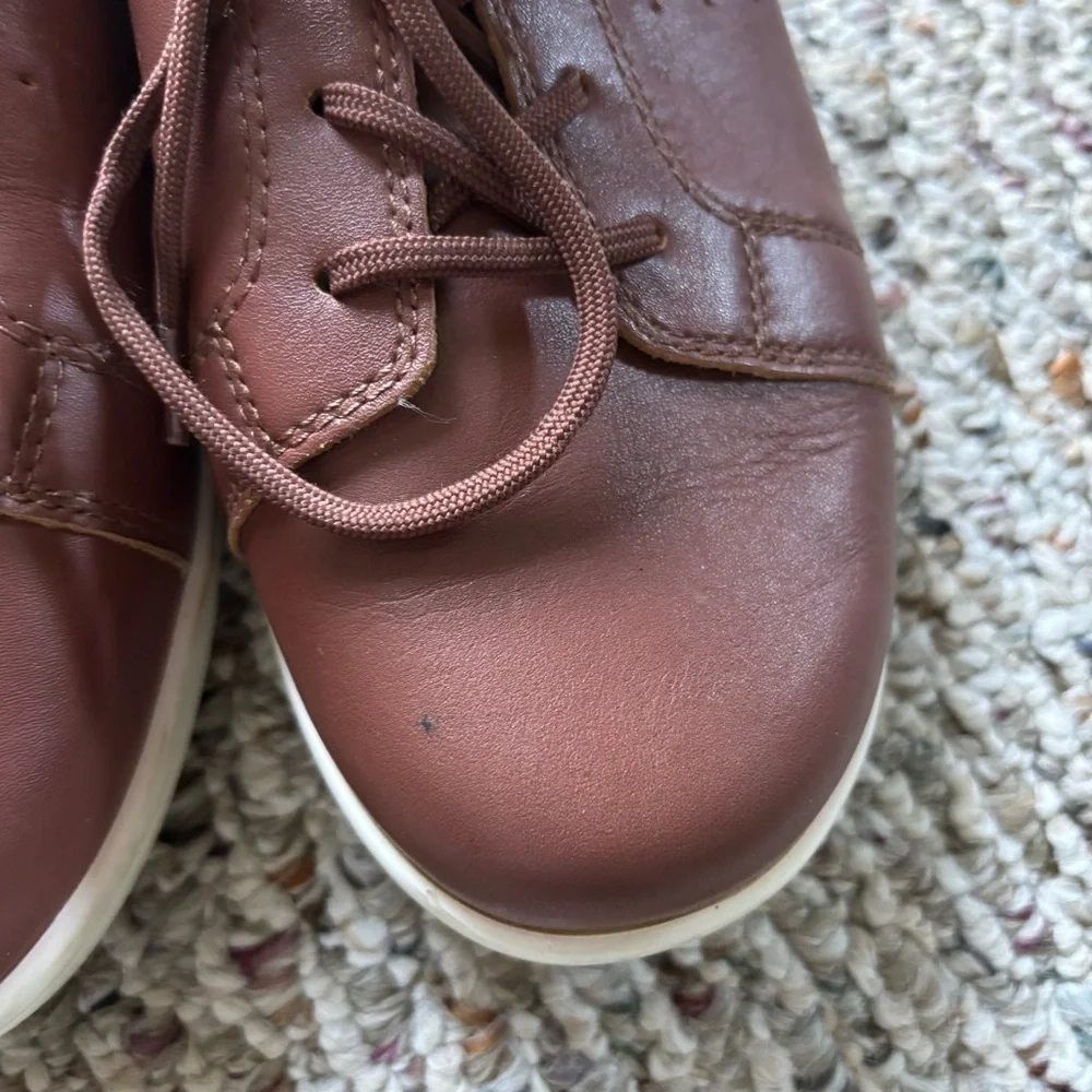 TRAQ by Alegria Shoes Men's Size 40 Low Top Sneakers Brown Cognac Leather Luxury